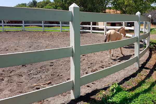 Cerca o corral redondo paracaballos 3 barandas - Ideaverde.com.mx
