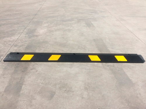 Tope para estacionamiento de 180cm con reflejantes - ideaverde.com.mx